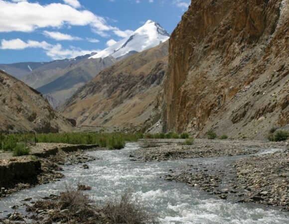 A breathtaking view of mountains and valleys along the Markha Trek