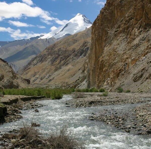 A breathtaking view of mountains and valleys along the Markha Trek