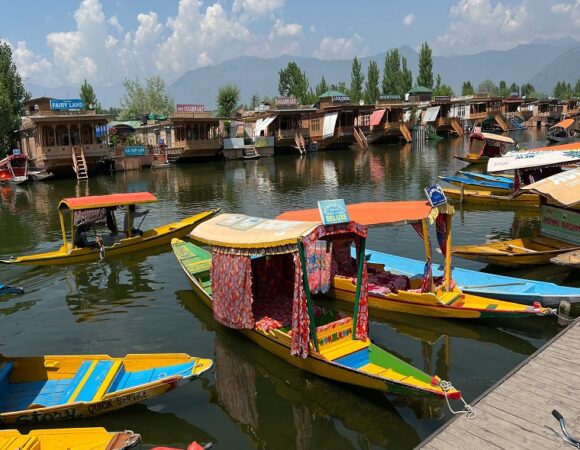 Kashmir Ladakh Manali Road Trip