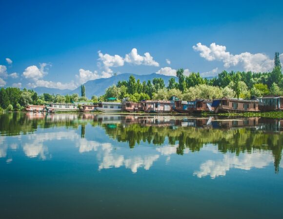 Srinagar Ladakh Road Trip for 13 Days